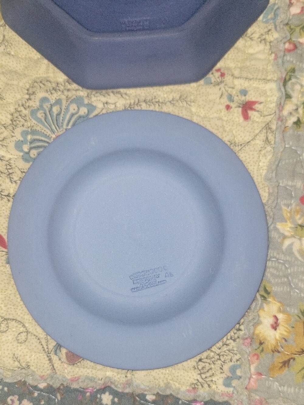 Wedgwood Blue Jasperware Pair with White Relief - Picture 7 of 8